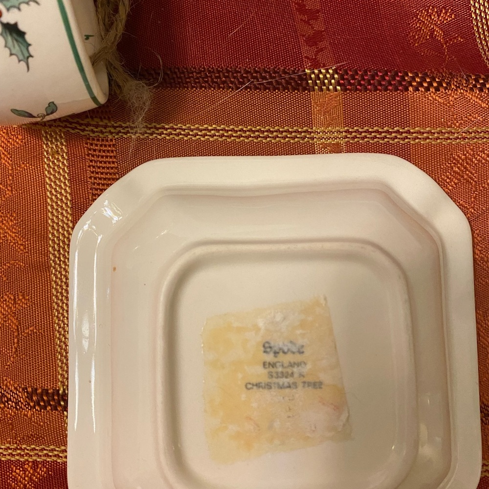 Spode Christmas Tree Ashtray - Picture 3 of 3